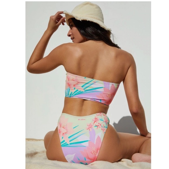 Billabong Floral Bikini Set πΌπ - Picture 12 of 16